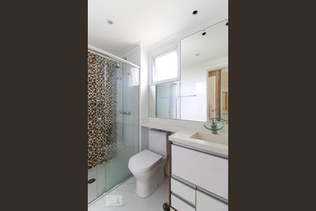 Apartamento para alugar com 92m², 2 quartos e 2 vagas Apartamento para alugar com 92m², 2 quartos e 2 vagasBanheiro da suíte 02