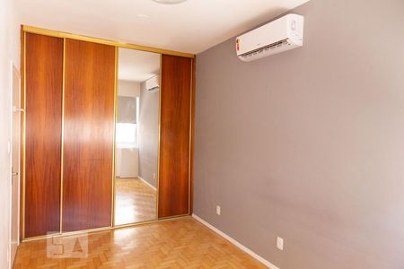 Quarto 1 de apartamento para alugar com 2 quartos, 80m² em Auxiliadora, Porto Alegre