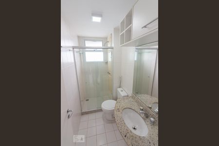 Apartamento à venda com 77m², 2 quartos e 1 vagaBanheiro Suíte 