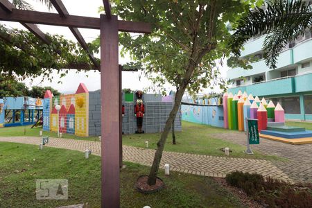 Apartamento à venda com 77m², 2 quartos e 1 vagaÁrea Comum - Playground