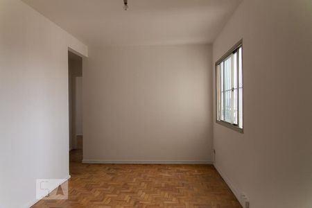 Apartamento para alugar com 78m², 2 quartos e 1 vagaSala