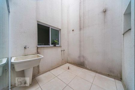 Quintal e Área de Serviço  de apartamento para alugar com 2 quartos, 112m² em Vila Alpina, Santo André