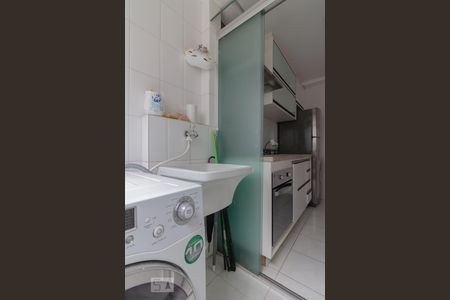 Apartamento à venda com 58m², 2 quartos e 1 vaga Apartamento à venda com 58m², 2 quartos e 1 vagaÁrea de serviço