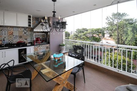 Varanda de apartamento para alugar com 3 quartos, 113m² em Vila Canero, São Paulo