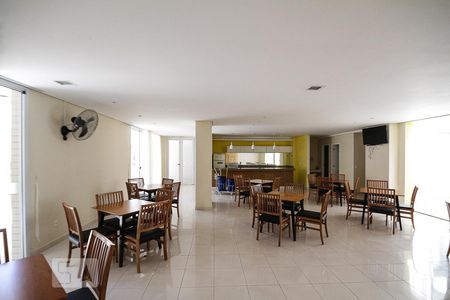 Apartamento para alugar com 113m², 3 quartos e 2 vagasÁrea comum - Salão de festas