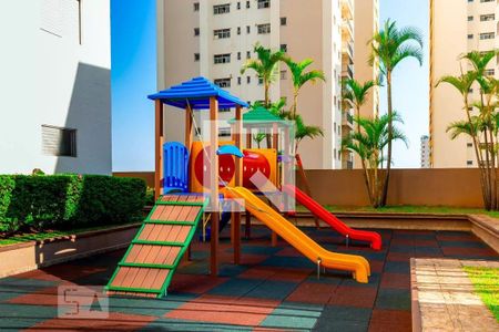 Apartamento para alugar com 78m², 3 quartos e 1 vaga Apartamento para alugar com 78m², 3 quartos e 1 vagaÁrea comum - Playground