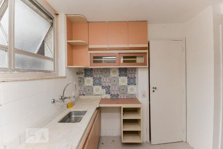 Apartamento à venda com 62m², 2 quartos e 1 vagaCozinha