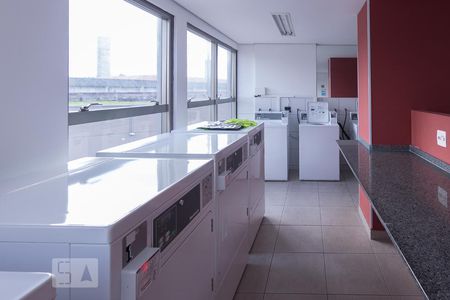 Apartamento à venda com 70m², 3 quartos e 1 vaga Apartamento à venda com 70m², 3 quartos e 1 vagaLavanderia