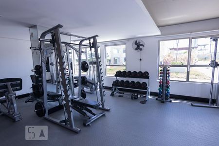 Apartamento à venda com 70m², 3 quartos e 1 vaga Apartamento à venda com 70m², 3 quartos e 1 vagaAcademia