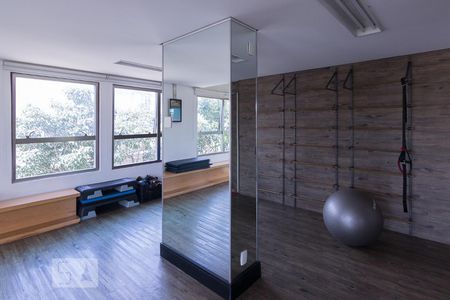 Apartamento à venda com 70m², 3 quartos e 1 vaga Apartamento à venda com 70m², 3 quartos e 1 vagaAcademia