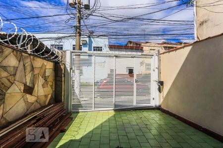 Sala Vista de casa para alugar com 2 quartos, 150m² em Vila Monumento, São Paulo
