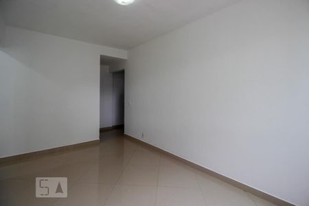 Sala de apartamento à venda com 2 quartos, 58m² em Barra da Tijuca, Rio de Janeiro