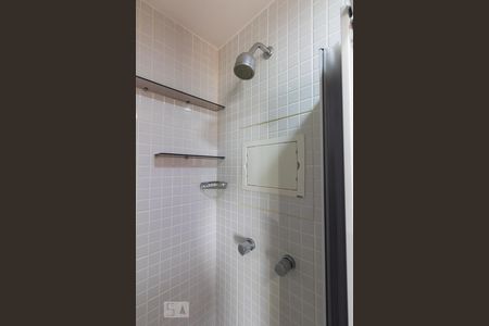 Banheiro de apartamento à venda com 1 quarto, 32m² em Cidade Monções, São Paulo