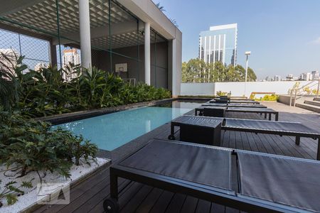 Apartamento à venda com 32m², 1 quarto e 1 vagaPiscina - Condomínio