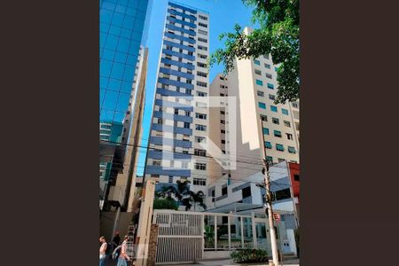 Apartamento para alugar com 90m², 3 quartos e 1 vaga Apartamento para alugar com 90m², 3 quartos e 1 vagaFachada