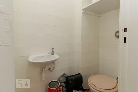 Apartamento para alugar com 52m², 1 quarto e 1 vaga Apartamento para alugar com 52m², 1 quarto e 1 vagaBanheiro de Serviço