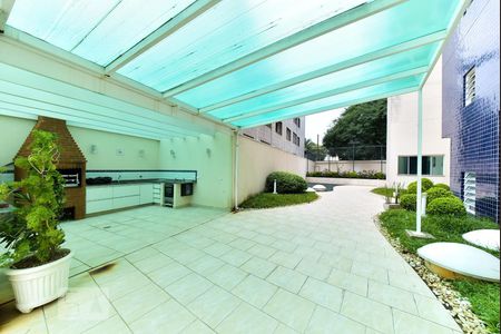 Apartamento à venda com 132m², 3 quartos e 3 vagasChurrasqueira