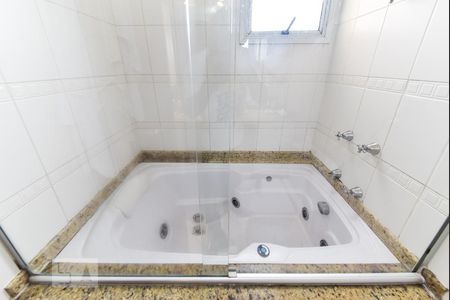 Apartamento à venda com 132m², 3 quartos e 3 vagasBanheiro da Suíte 