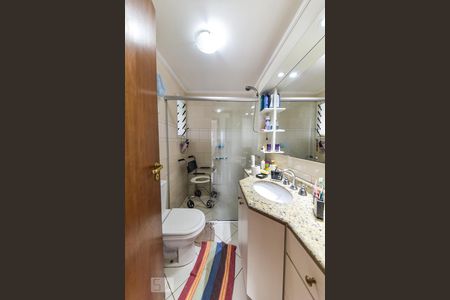 Apartamento à venda com 132m², 3 quartos e 3 vagasBanheiro Social