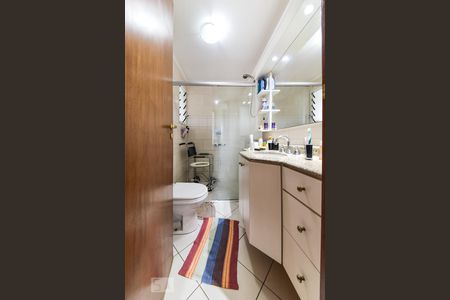 Apartamento à venda com 132m², 3 quartos e 3 vagasBanheiro Social