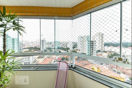 Apartamento à venda com 132m², 3 quartos e 3 vagasSuíte - Sacada