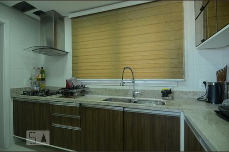 Apartamento à venda com 128m², 2 quartos e 2 vagasCozinha