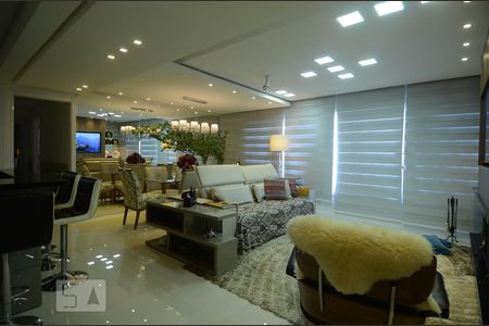 Sala de apartamento à venda com 2 quartos, 128m² em Menino Deus, Porto Alegre