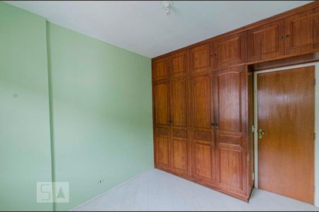 Apartamento à venda com 80m², 2 quartos e 2 vagasQuarto 2