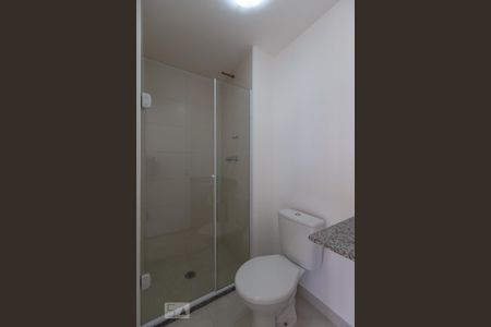 Banheiro de apartamento à venda com 1 quarto, 42m² em Vila Califórnia, São Paulo