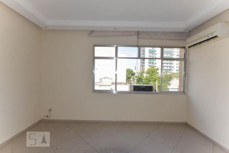 Apartamento à venda com 74m², 3 quartos e 1 vagaSala