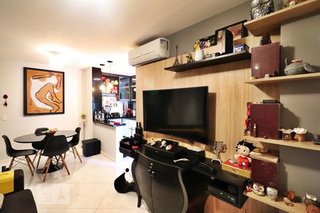 Apartamento à venda com 120m², 2 quartos e 1 vagaSala