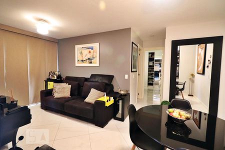 Apartamento à venda com 120m², 2 quartos e 1 vagaSala