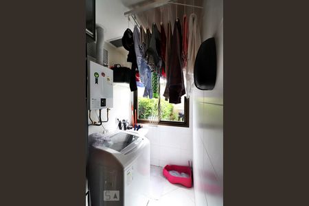 Apartamento à venda com 120m², 2 quartos e 1 vagaÁrea de Serviço