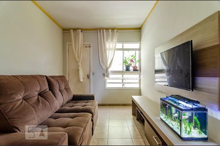 Sala de apartamento para alugar com 2 quartos, 49m² em Palmares, Belo Horizonte