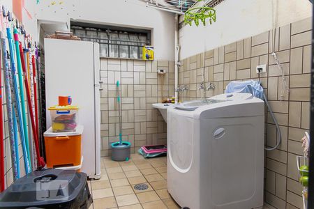 Casa à venda com 354m², 5 quartos e 3 vagasÁrea de Serviço