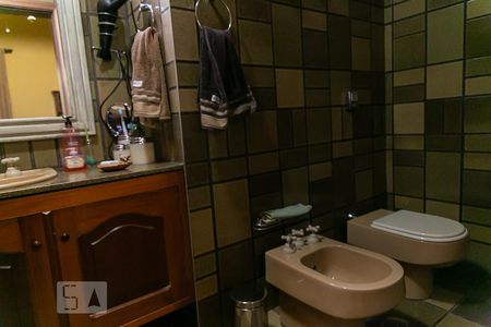 Casa à venda com 354m², 5 quartos e 3 vagasBanheiro da Suíte