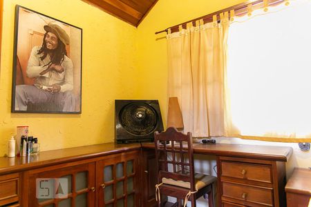 Casa à venda com 354m², 5 quartos e 3 vagasQuarto 2