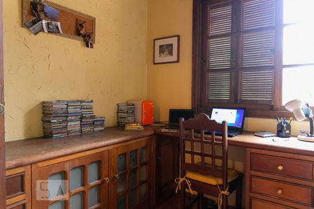 Casa à venda com 354m², 5 quartos e 3 vagasQuarto 1