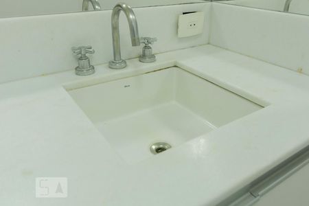 Apartamento à venda com 40m², 1 quarto e 1 vaga Apartamento à venda com 40m², 1 quarto e 1 vagaBanheiro