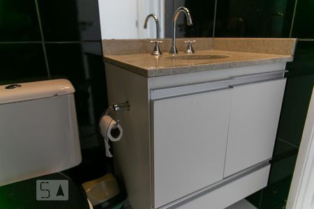 Apartamento à venda com 60m², 2 quartos e 1 vaga Apartamento à venda com 60m², 2 quartos e 1 vagaBanheiro