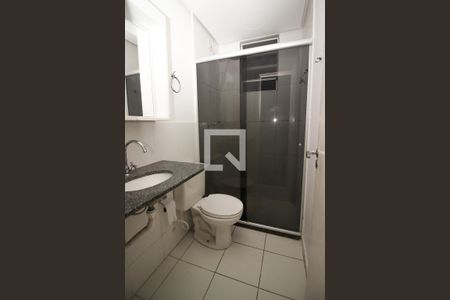 Apartamento à venda com 65m², 3 quartos e 1 vaga Apartamento à venda com 65m², 3 quartos e 1 vagaBanheiro da Suíte