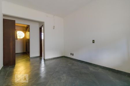 Casa à venda com 250m², 4 quartos e 4 vagas Casa à venda com 250m², 4 quartos e 4 vagasSuíte 02