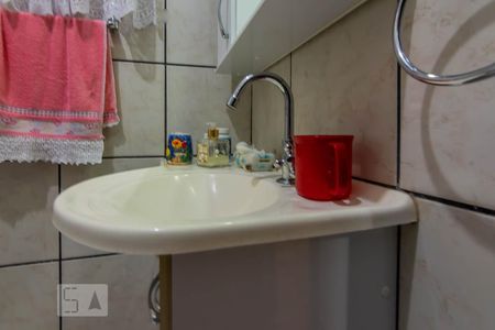 Torneira Banheiro Suíte de apartamento para alugar com 1 quarto, 50m² em Centro, Belo Horizonte