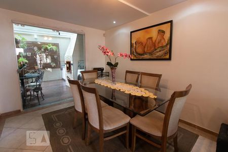Sala de casa de condomínio para alugar com 4 quartos, 155m² em Jardim das Américas, Curitiba