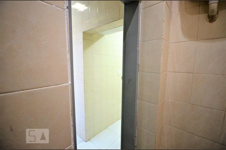 Apartamento para alugar com 85m², 2 quartos e sem vagaBanheiro de Serviço