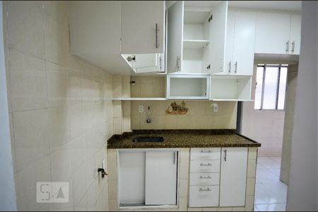Apartamento para alugar com 85m², 2 quartos e sem vagaCozinha
