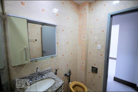 Apartamento para alugar com 85m², 2 quartos e sem vagaBanheiro