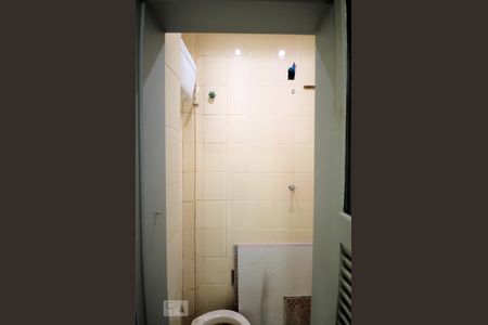 Apartamento para alugar com 85m², 2 quartos e sem vagaBanheiro de Serviço