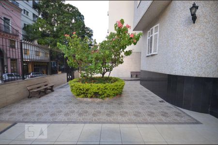 Apartamento para alugar com 85m², 2 quartos e sem vagaÁrea comum