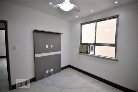 Apartamento para alugar com 85m², 2 quartos e sem vagaQuarto 1